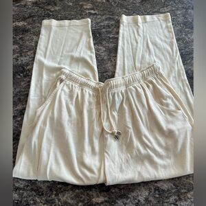 Jaclyn Smith Sport Cream Lounge Pants